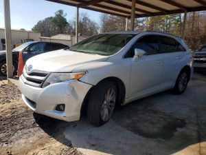 Toyota Venza LE 2.7L 4 2015