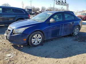 Chevrolet Cruze LS 1.8L 4 2013