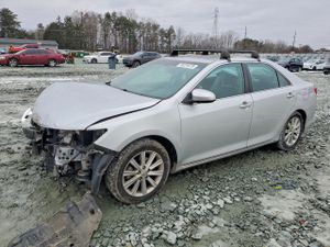 Toyota Camry SE 3.5L 6 2014