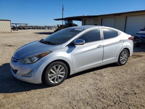 Hyundai Elantra SE 1.8L 4 2015