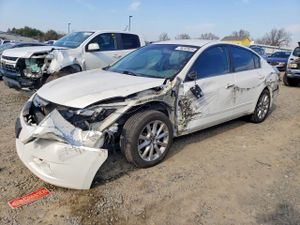 Nissan Altima 2.5L 4 2012