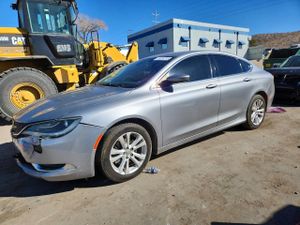 Chrysler 200 LIMITED 2.4L 4 2015