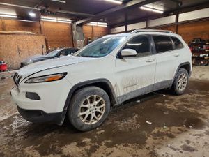 Jeep Cherokee LATITUDE 2.4L 4 2015
