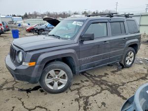 Jeep Patriot LATITUDE 2.4L 4 2015