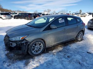 Ford Focus SE 2.0L 4 2015