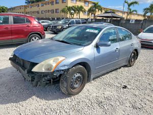 Nissan Altima BASE 2.5L 4 2010