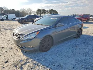 Hyundai Sonata SE 2.4L 4 2013