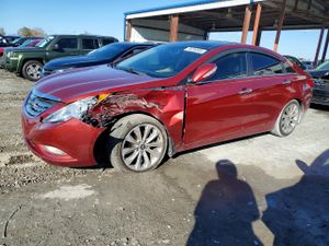 Hyundai Sonata SE 2.0L 4 2013