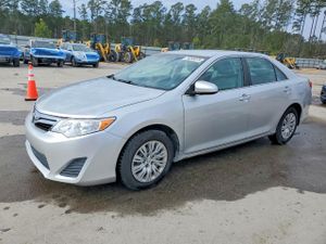 Toyota Camry BASE 2.5L 4 2012