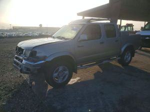 Nissan Frontier CREW CAB XE 3.3L 6 2000