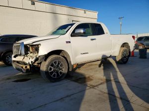 Toyota Tundra DOUBLE CAB LIMITED 5.7L 8 2012