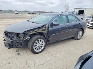 Toyota Camry HYBRID 2.5L 4 2012