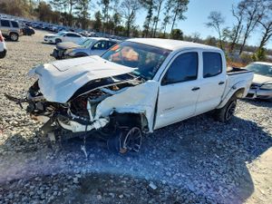 Toyota Tacoma DOUBLE CAB PRERUNNER 4.0L 6 2015