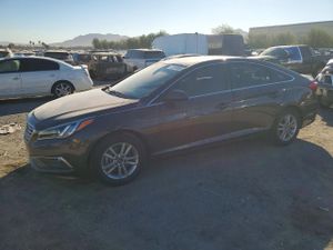 Hyundai Sonata SE 2.4L 4 2015