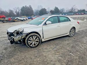 Toyota Avalon BASE 3.5L 6 2011