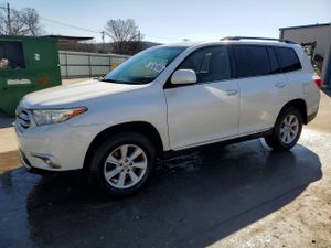 Toyota Highlander BASE 3.5L 6 2013