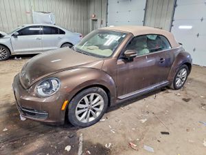 Volkswagen Beetle 2.0L 4 2014