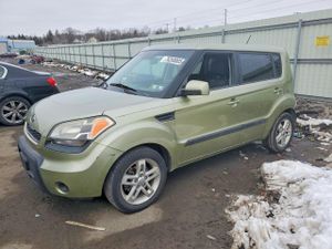 Kia Soul + 2.0L 4 2011