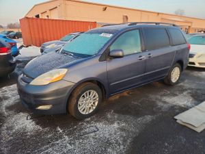 Toyota Sienna XLE 3.5L 6 2007