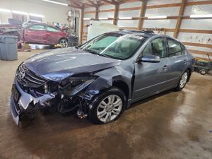 Nissan Altima BASE 2.5L 4 2010