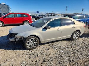 Ford Fusion SE 2.5L 4 2010