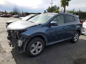 Toyota Rav4 XLE 2.5L 4 2013