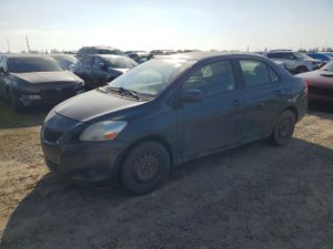 Toyota Yaris 1.5L 4 2012