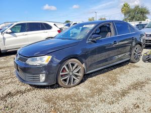 Volkswagen Jetta 2.0L 4 2012