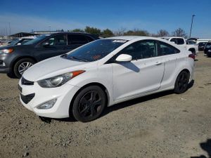 Hyundai Elantra GS 1.8L 4 2013