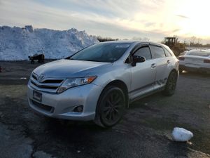 Toyota Venza LE 2.7L 4 2014