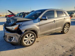 Mitsubishi Outlander SE 2.0L 4 2015