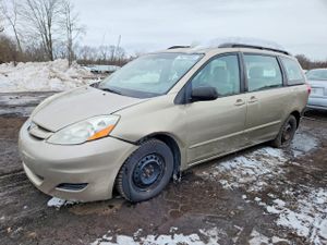 Toyota Sienna CE 3.5L 6 2008