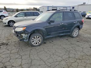 Subaru Forester 2.5X PREMIUM 2.5L 4 2013