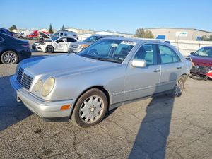 Mercedes-Benz E 320 3.2L 6 1997