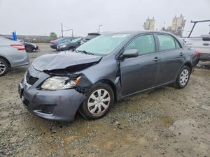 Toyota Corolla BASE 1.8L 4 2010