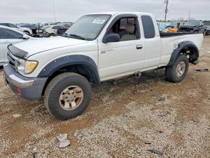 Toyota Tacoma XTRACAB 2.7L 4 1999