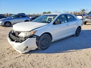 Toyota Camry L 2.5L 4 2014