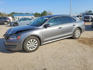 Volkswagen Passat S 1.8L 4 2015