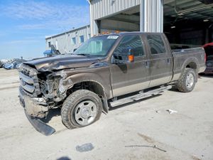 Ford F-250 SUPER DUTY 6.2L 8 2015