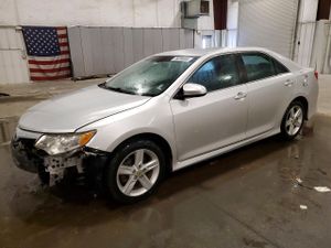 Toyota Camry BASE 2.5L 4 2012