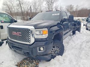 GMC Sierra K3500 DENALI 6.6L 8 2015