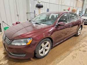 Volkswagen Passat SE 2.5L 5 2012