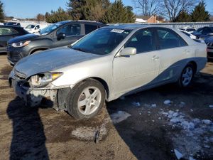 Toyota Camry LE 2.4L 4 2005