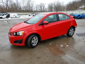 Chevrolet Aveo (Sonic) LS 1.8L 4 2015