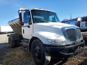 International DuraStar / 4000 7.6L 6 2006