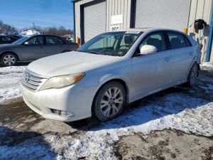 Toyota Avalon BASE 3.5L 6 2011