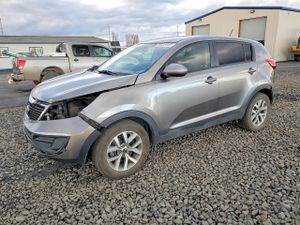 Kia Sportage LX 2.4L 4 2015