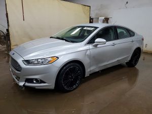 Ford Fusion SE 2.0L 4 2014