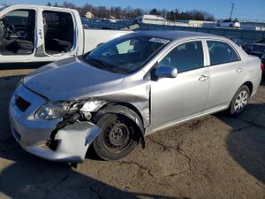 Toyota Corolla BASE 1.8L 4 2010