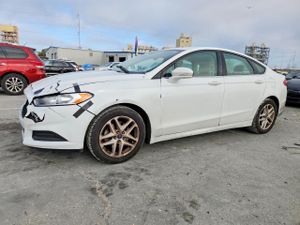 Ford Fusion SE 2.5L 4 2014